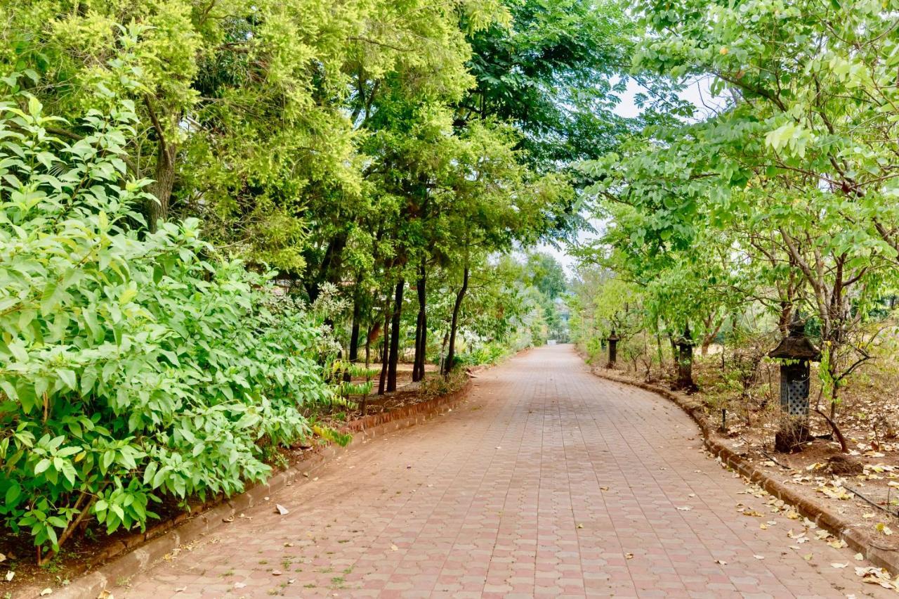Saffronstays Boulevard Rockhouse - Pool Villa With Amazing Nature Views Lonavala Buitenkant foto